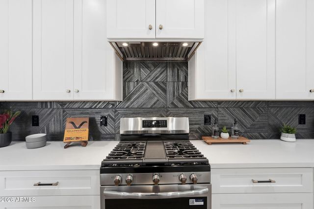 1826 E Whitton Avenue, Phoenix, AZ 85016