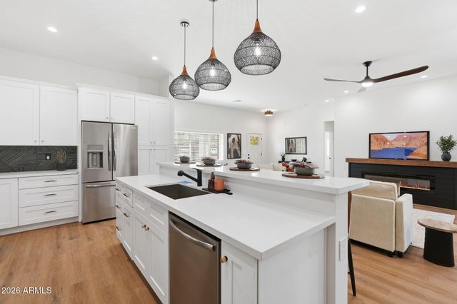 1826 E Whitton Avenue, Phoenix, AZ 85016