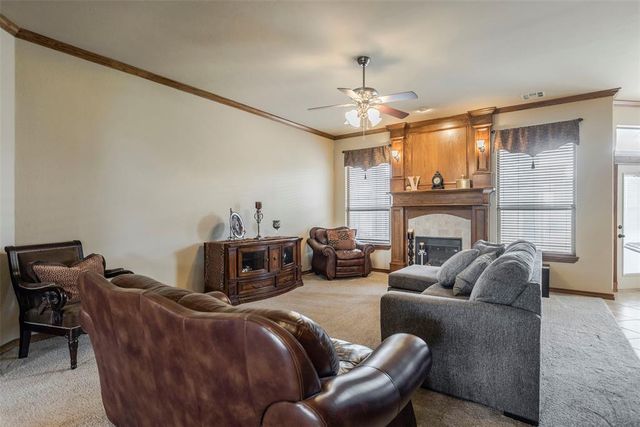 1906 Lighthouse Lane, Tuttle, OK 73089