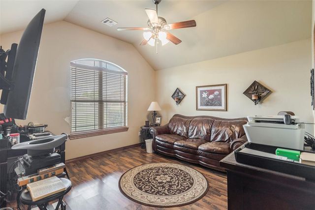 1906 Lighthouse Lane, Tuttle, OK 73089