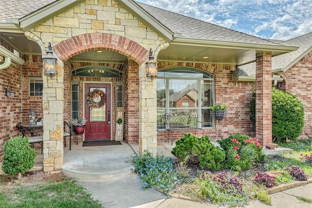 1906 Lighthouse Lane, Tuttle, OK 73089