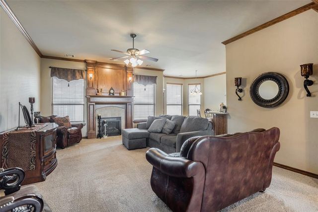 1906 Lighthouse Lane, Tuttle, OK 73089