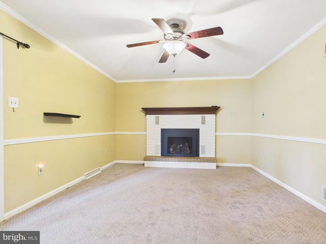 359 KIRKHAM DR, York, PA 17402