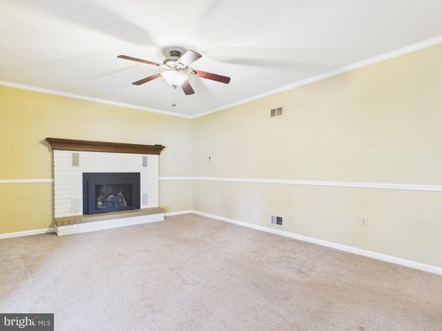 359 KIRKHAM DR, York, PA 17402