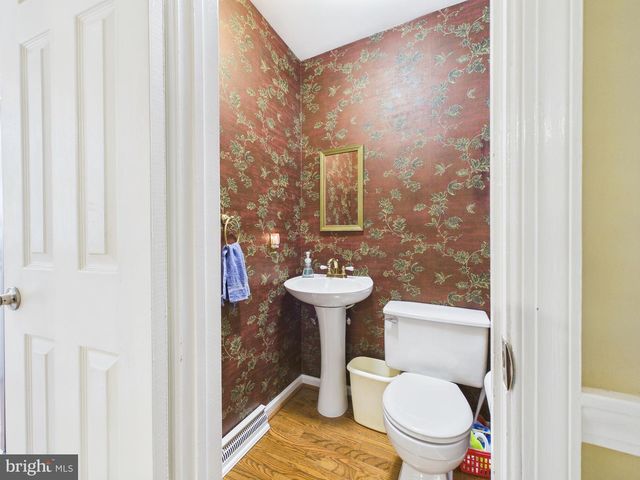 359 KIRKHAM DR, York, PA 17402