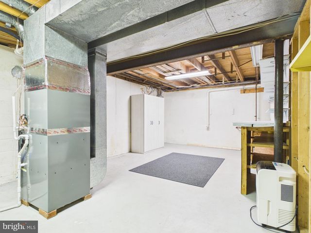 359 KIRKHAM DR, York, PA 17402