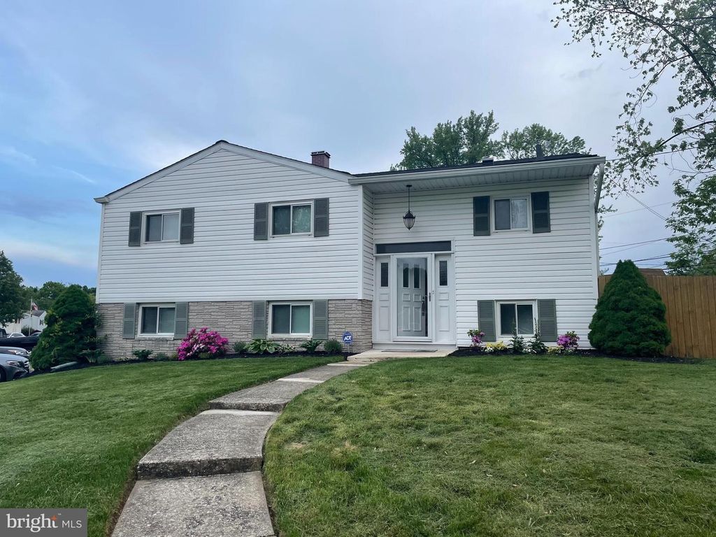 8912 MICHELLE LN, Glen Burnie, MD 21061