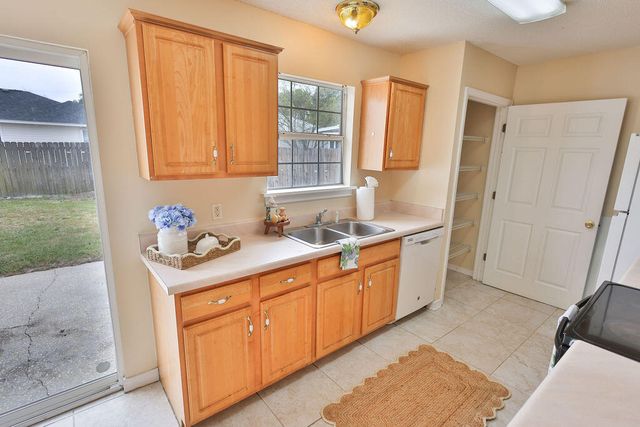 1813 Brick Circle, Fort Walton Beach, FL 32547