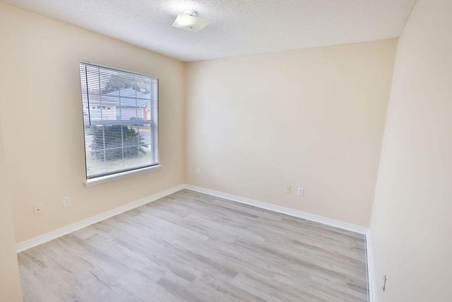 1813 Brick Circle, Fort Walton Beach, FL 32547