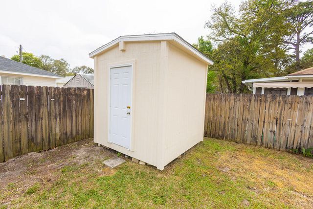 1813 Brick Circle, Fort Walton Beach, FL 32547