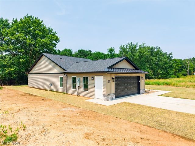 1895 Candell Avenue SW, Massillon, OH 44646