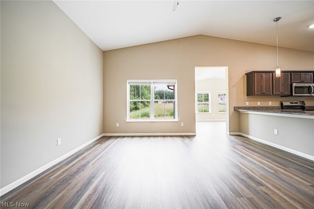 1895 Candell Avenue SW, Massillon, OH 44646