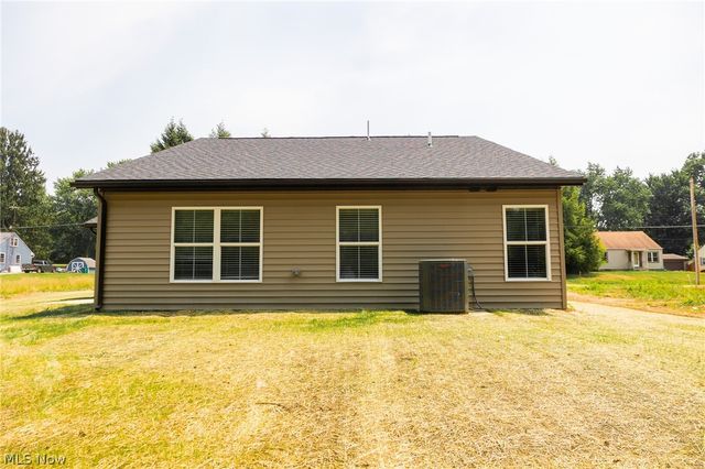1895 Candell Avenue SW, Massillon, OH 44646