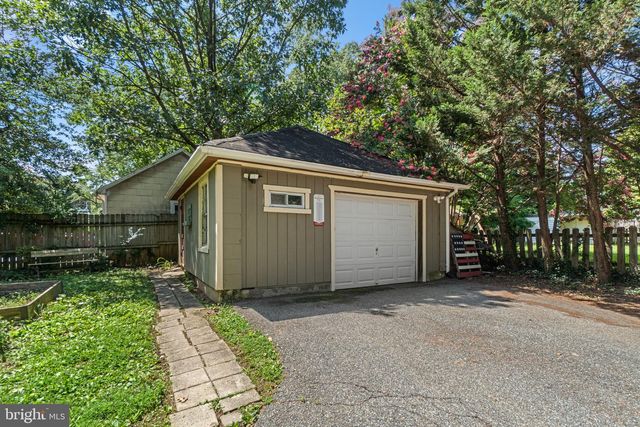 432 S ROLLING RD, Catonsville, MD 21228