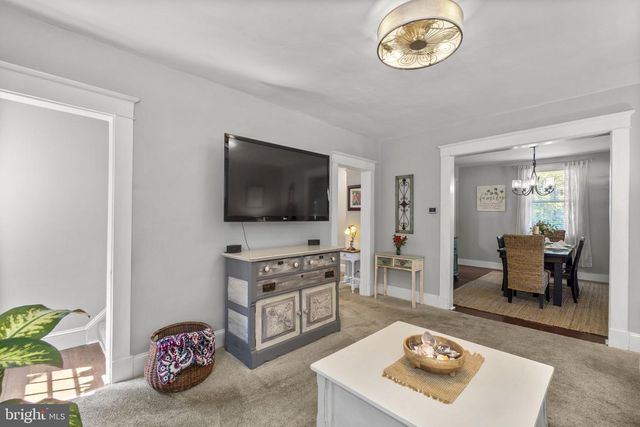 432 S ROLLING RD, Catonsville, MD 21228