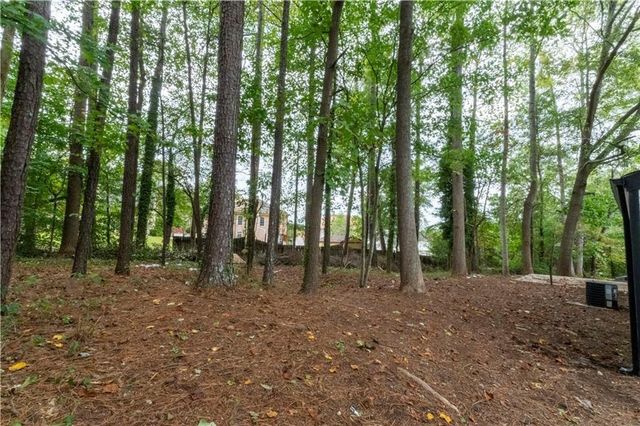 1995 Northerly Way, Stone Mountain, GA 30088