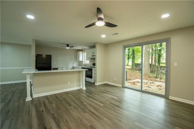 1995 Northerly Way, Stone Mountain, GA 30088