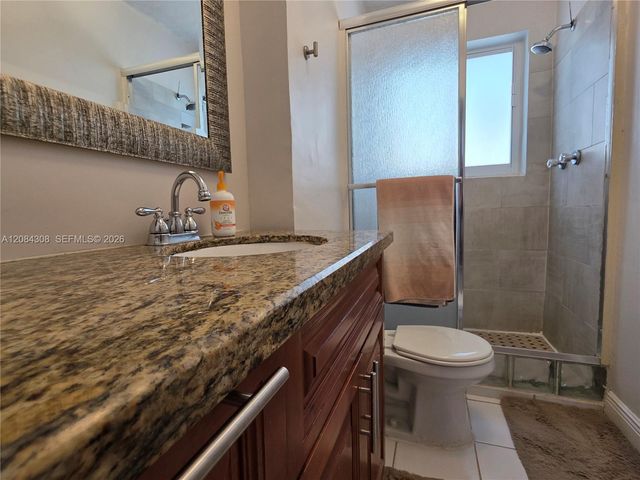 1430 N 68th Avenue B, Hollywood, FL 33024