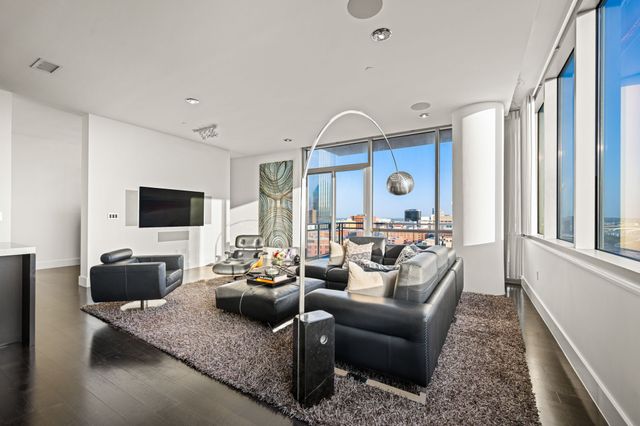 2200 Victory Avenue 1505, Dallas, TX 75219