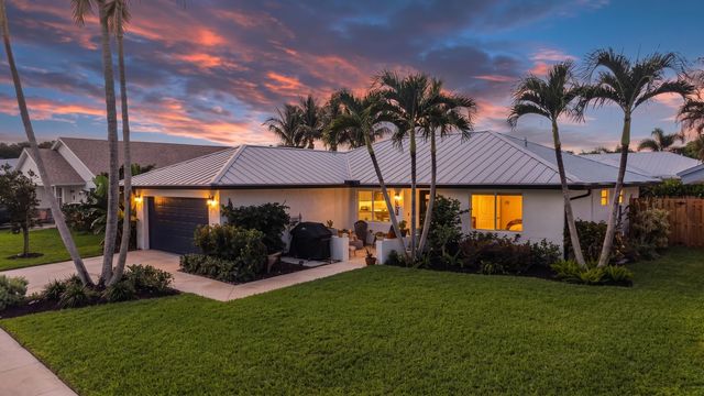 129 Stillwater Circle, Jupiter, FL 33458