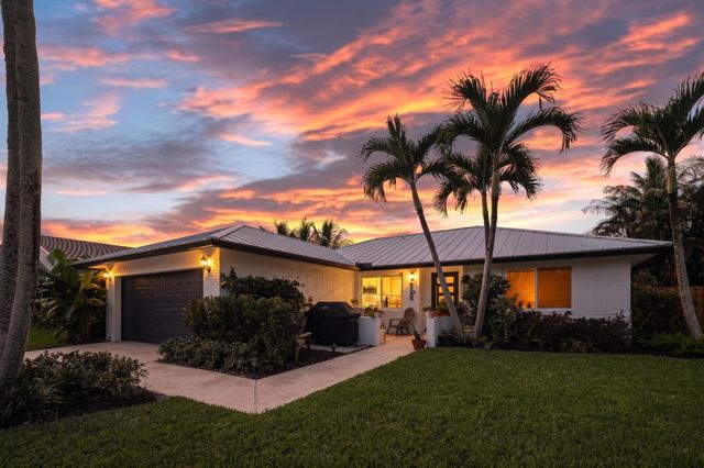 129 Stillwater Circle, Jupiter, FL 33458