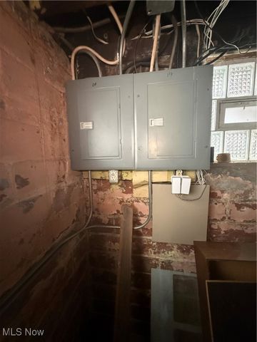 1667 Burgess Road, Cleveland, OH 44112