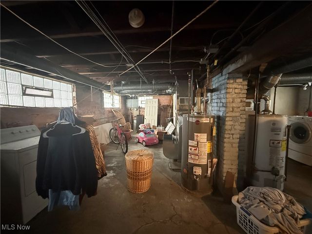 1667 Burgess Road, Cleveland, OH 44112