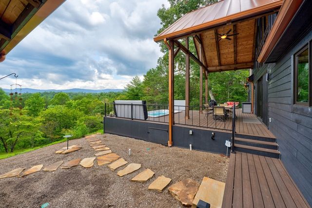 312 Charles Road, Ellijay, GA 30540