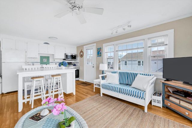 690 Commercial Street UNIT 1D, Provincetown, MA 02657