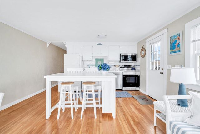 690 Commercial Street UNIT 1D, Provincetown, MA 02657