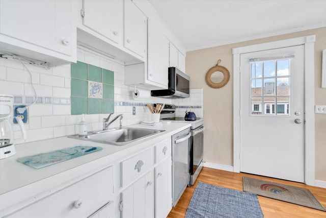 690 Commercial Street UNIT 1D, Provincetown, MA 02657