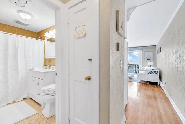 690 Commercial Street UNIT 1D, Provincetown, MA 02657