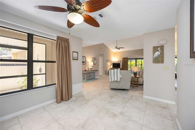 269 SOUTHAMPTON DRIVE 303, Venice, FL 34293