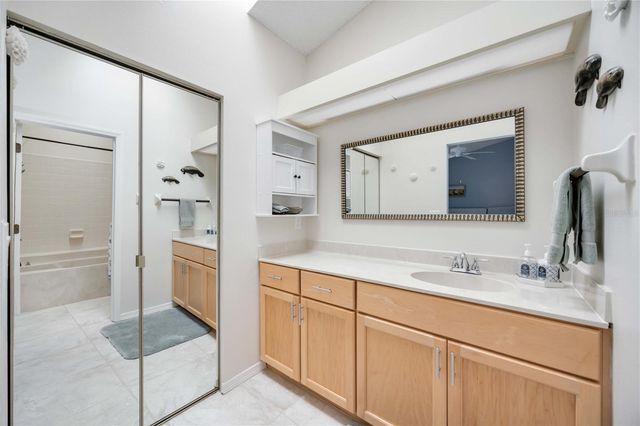 269 SOUTHAMPTON DRIVE 303, Venice, FL 34293