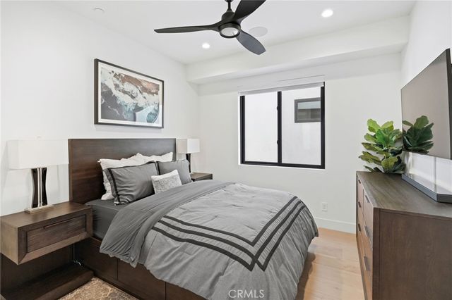 306 3rd Street, Huntington Beach, CA 92648