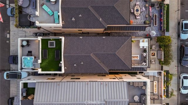 306 3rd Street, Huntington Beach, CA 92648