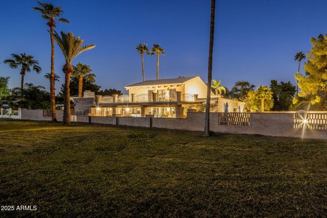 5555 E TURQUOISE Avenue, Paradise Valley, AZ 85253