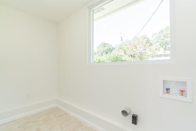 913 Woodmore Terrace, Chattanooga, TN 37411