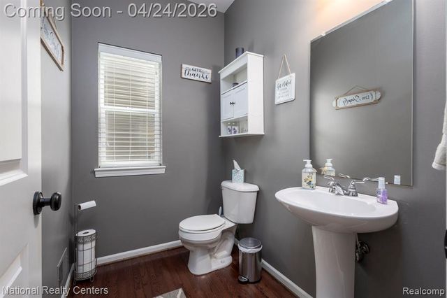 18 Wildrose Drive, White Lake, MI 48386