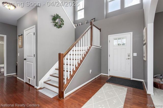 18 Wildrose Drive, White Lake, MI 48386