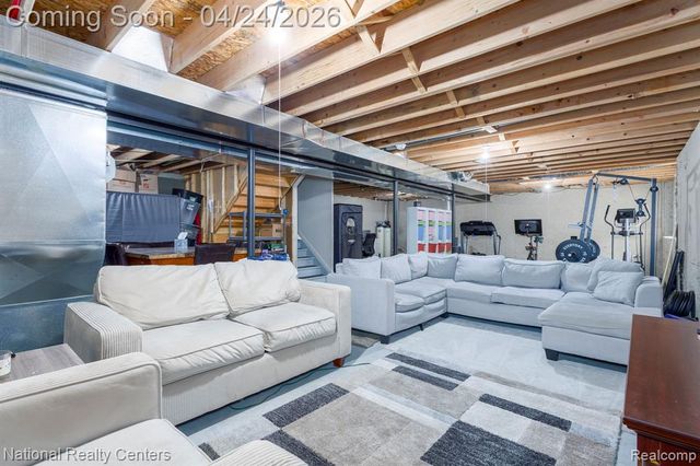 18 Wildrose Drive, White Lake, MI 48386