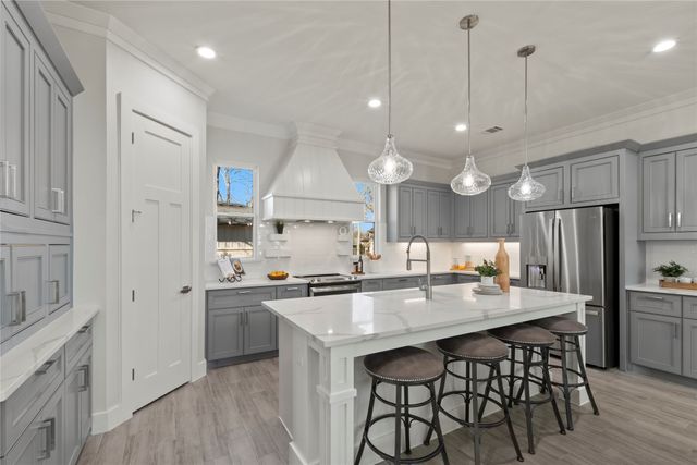 225 Saint Andrews Drive, Mabank, TX 75156