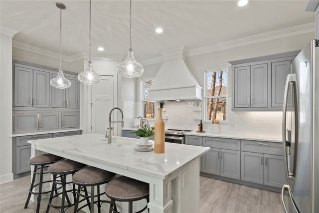225 Saint Andrews Drive, Mabank, TX 75156