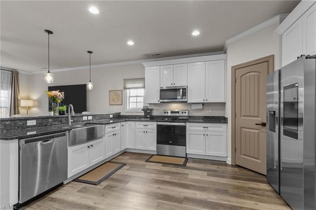 812 Somb Moore WAY, Chesapeake, VA 23324