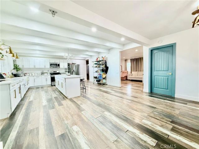 21868 Isatis Avenue, Apple Valley, CA 92307