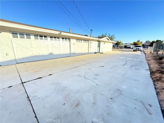 21868 Isatis Avenue, Apple Valley, CA 92307