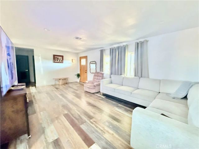 21868 Isatis Avenue, Apple Valley, CA 92307