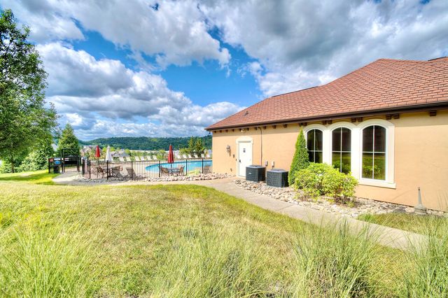 2361 Rolling Hills Drive, Covington, KY 41017