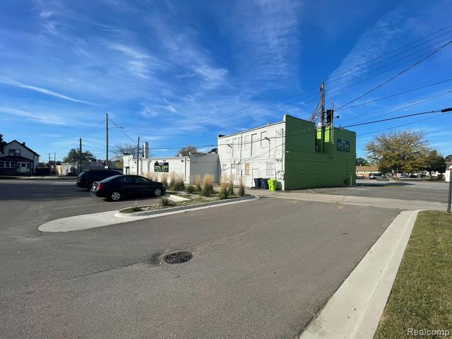 11397 W Jefferson Avenue, River Rouge, MI 48218