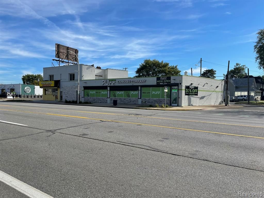 11397 W Jefferson Avenue, River Rouge, MI 48218